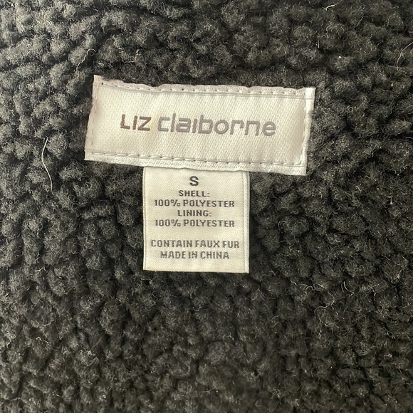 Black faux leather vest - Picture 8 of 9